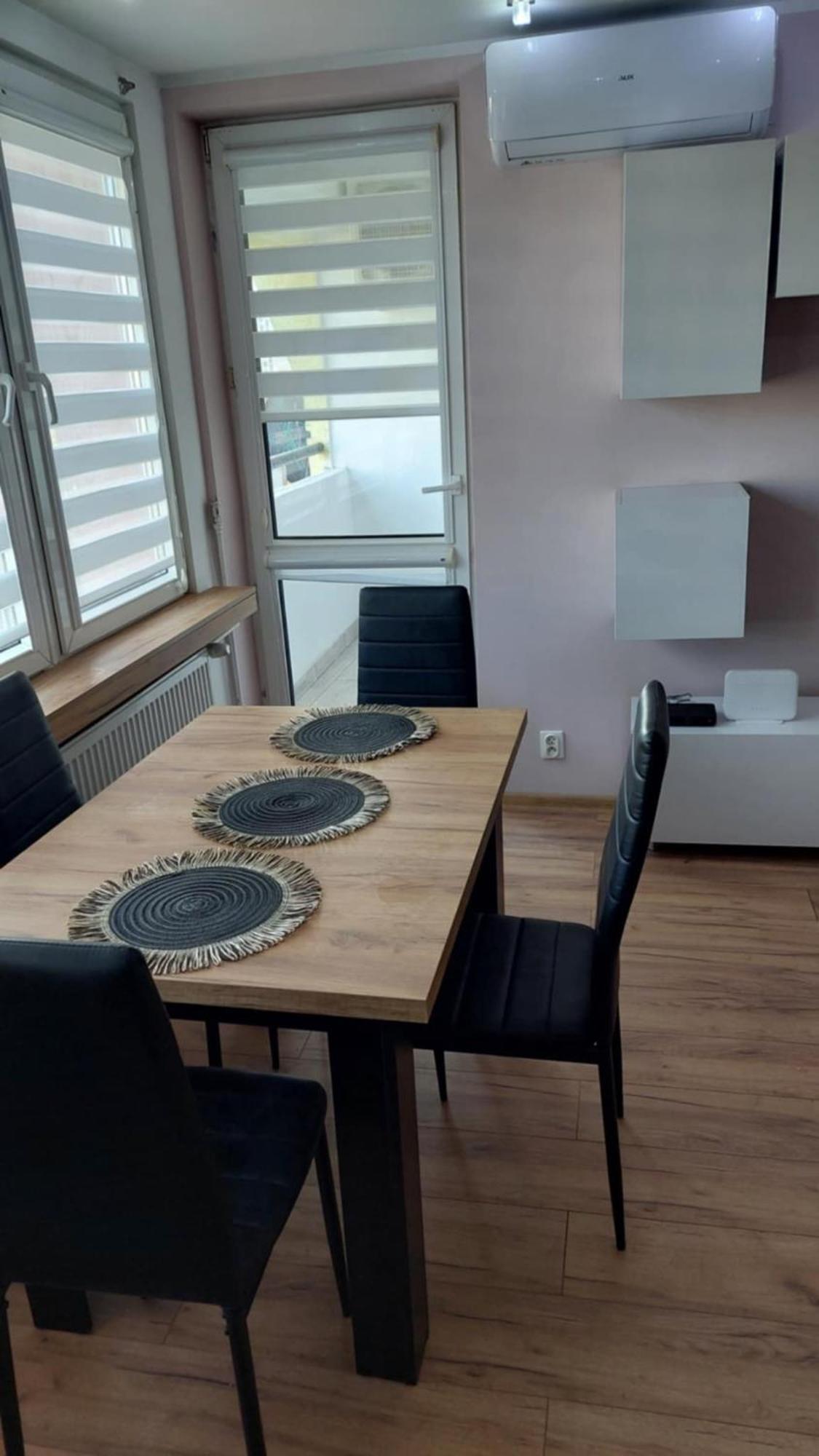 Ekskluzywny Apartament W Centrum Z Klimatyzacja I Balkonem Lubiń Exterior foto