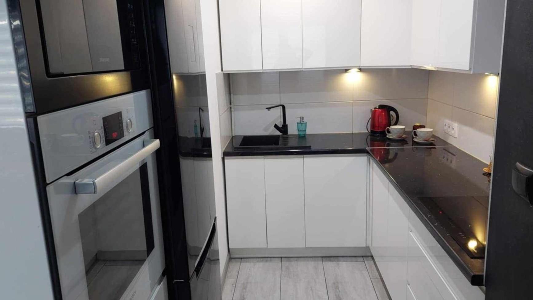 Ekskluzywny Apartament W Centrum Z Klimatyzacja I Balkonem Lubiń Exterior foto